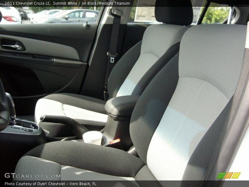 Summit White / Jet Black/Medium Titanium 2011 Chevrolet Cruze LS