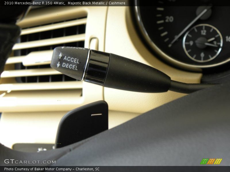 Majestic Black Metallic / Cashmere 2010 Mercedes-Benz R 350 4Matic