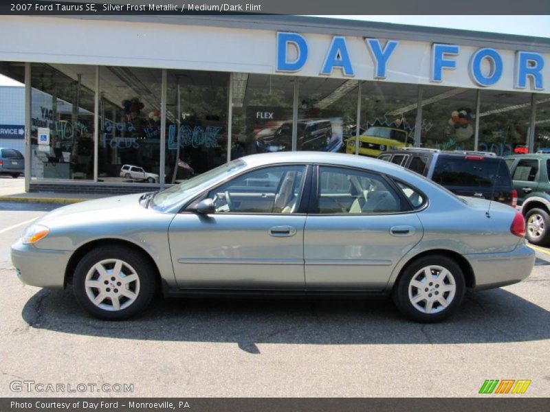 Silver Frost Metallic / Medium/Dark Flint 2007 Ford Taurus SE