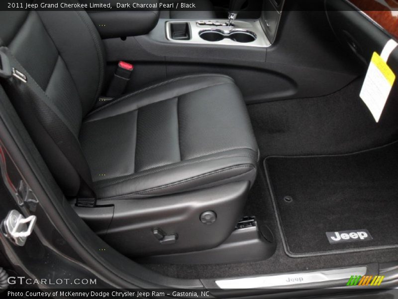 Dark Charcoal Pearl / Black 2011 Jeep Grand Cherokee Limited
