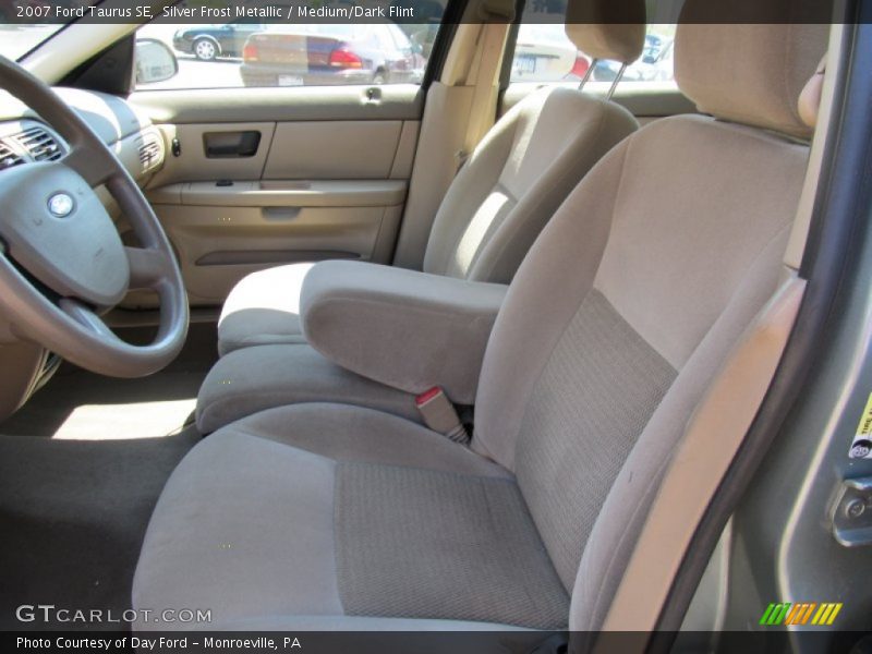 Silver Frost Metallic / Medium/Dark Flint 2007 Ford Taurus SE