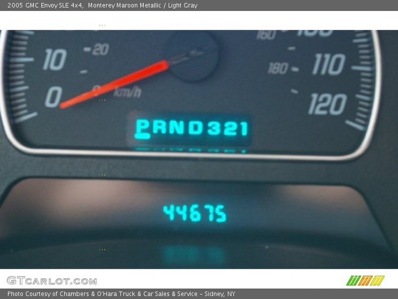 Monterey Maroon Metallic / Light Gray 2005 GMC Envoy SLE 4x4