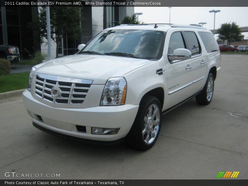 Front 3/4 View of 2011 Escalade ESV Premium AWD