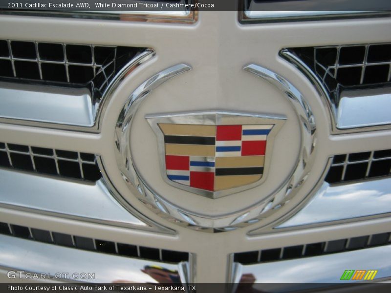  2011 Escalade AWD Logo