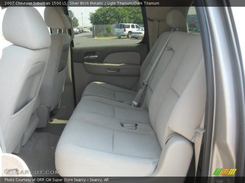 Silver Birch Metallic / Light Titanium/Dark Titanium 2007 Chevrolet Suburban 1500 LS