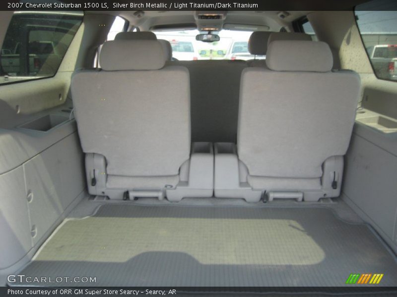 Silver Birch Metallic / Light Titanium/Dark Titanium 2007 Chevrolet Suburban 1500 LS
