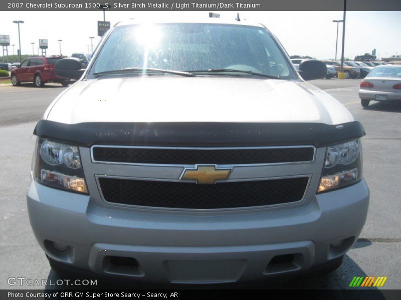 Silver Birch Metallic / Light Titanium/Dark Titanium 2007 Chevrolet Suburban 1500 LS