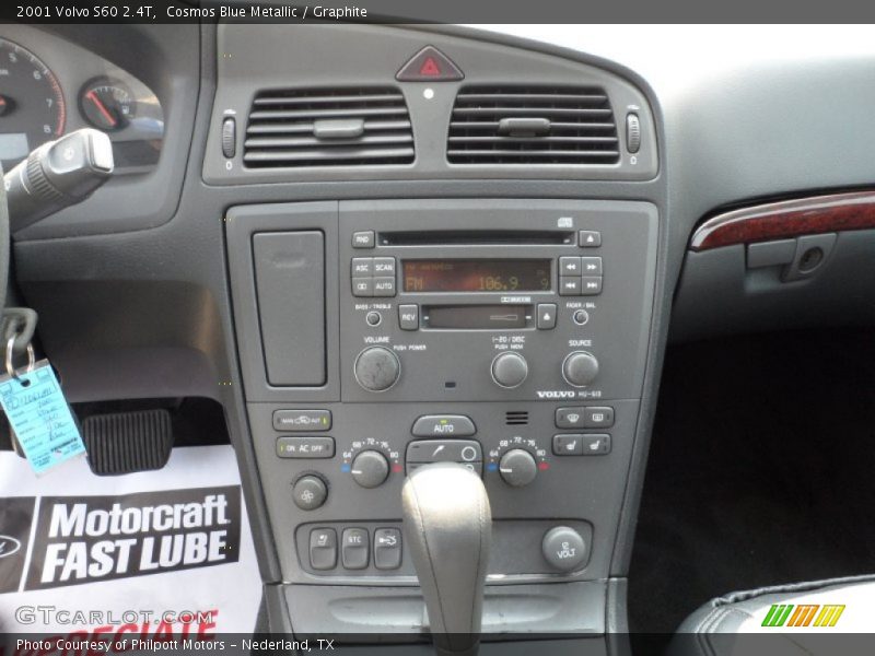 Controls of 2001 S60 2.4T