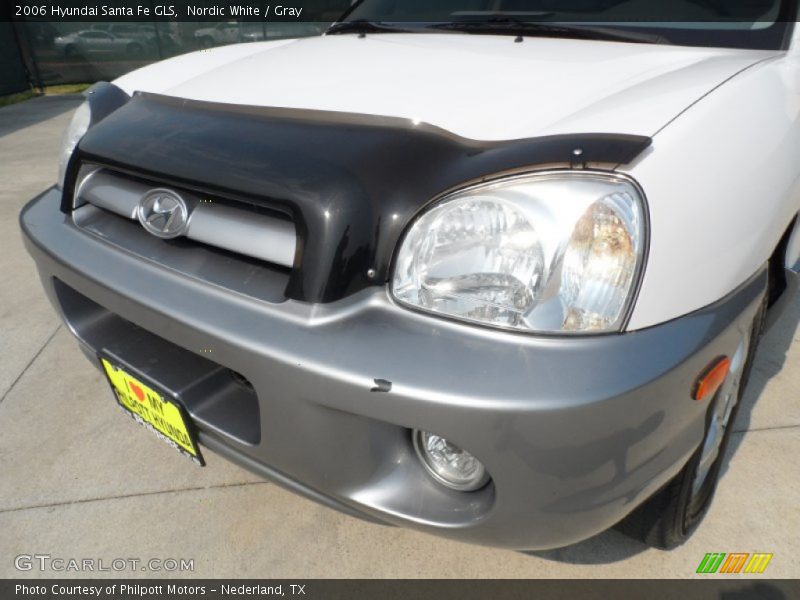 Nordic White / Gray 2006 Hyundai Santa Fe GLS