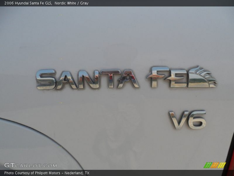 Nordic White / Gray 2006 Hyundai Santa Fe GLS