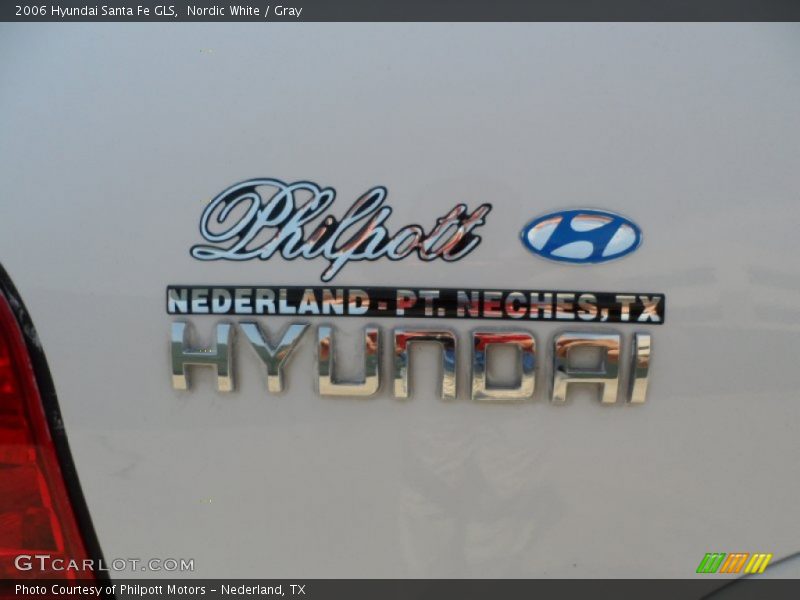 Nordic White / Gray 2006 Hyundai Santa Fe GLS