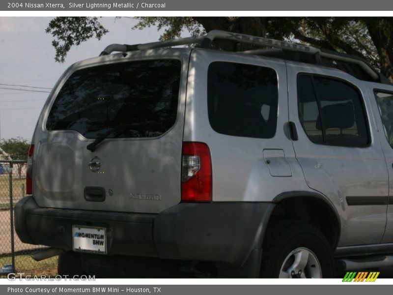 Silver Lightning Metallic / Charcoal 2004 Nissan Xterra