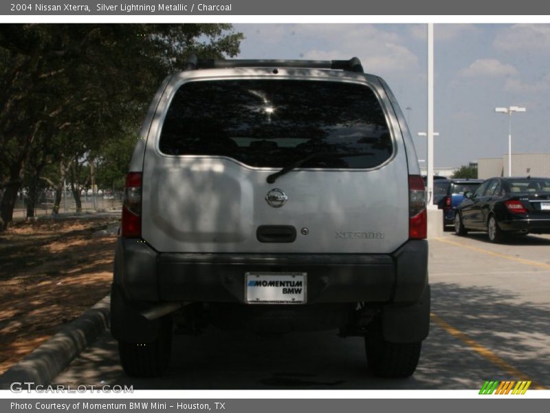 Silver Lightning Metallic / Charcoal 2004 Nissan Xterra