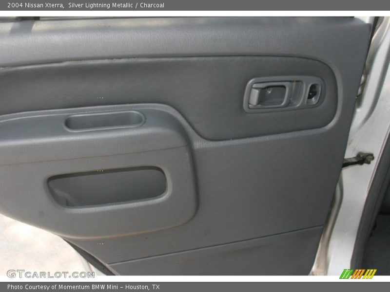 Silver Lightning Metallic / Charcoal 2004 Nissan Xterra