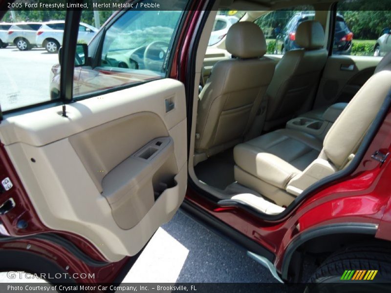  2005 Freestyle Limited Pebble Interior