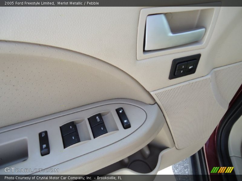 Merlot Metallic / Pebble 2005 Ford Freestyle Limited