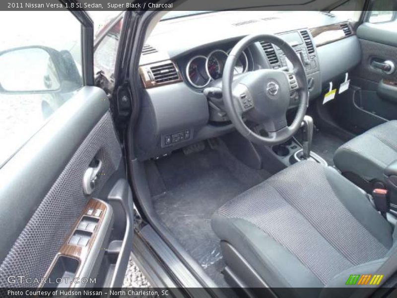 Super Black / Charcoal 2011 Nissan Versa 1.8 SL Sedan