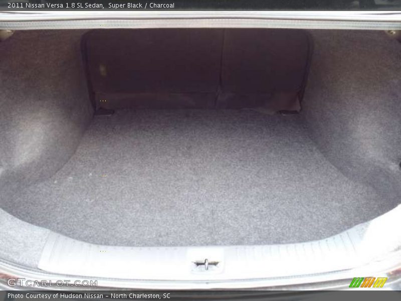 Super Black / Charcoal 2011 Nissan Versa 1.8 SL Sedan