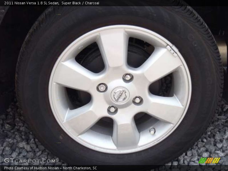 Super Black / Charcoal 2011 Nissan Versa 1.8 SL Sedan