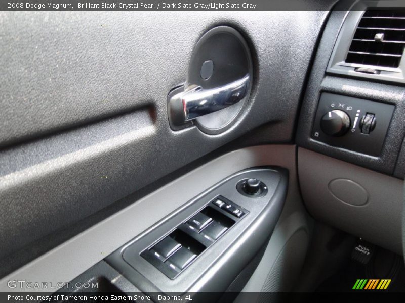 Brilliant Black Crystal Pearl / Dark Slate Gray/Light Slate Gray 2008 Dodge Magnum