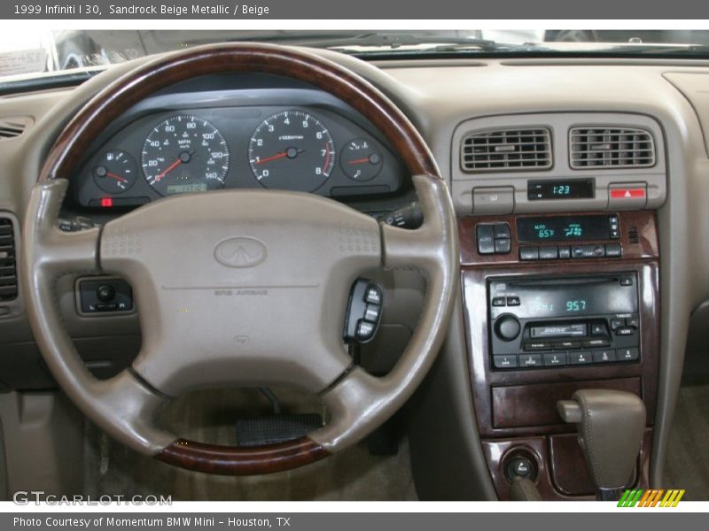 Sandrock Beige Metallic / Beige 1999 Infiniti I 30