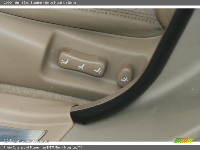 Sandrock Beige Metallic / Beige 1999 Infiniti I 30
