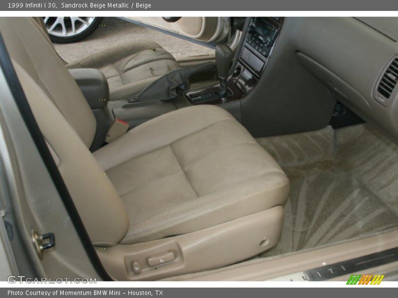 Sandrock Beige Metallic / Beige 1999 Infiniti I 30