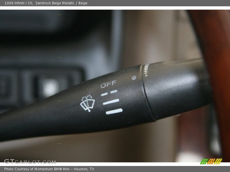 Sandrock Beige Metallic / Beige 1999 Infiniti I 30