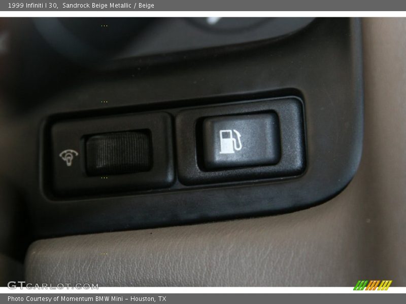 Sandrock Beige Metallic / Beige 1999 Infiniti I 30
