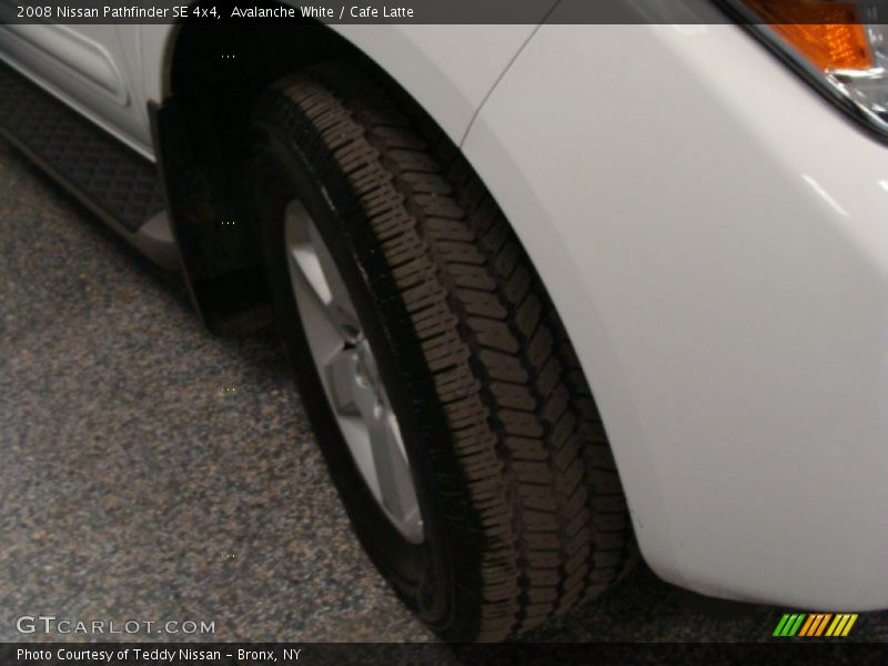 Avalanche White / Cafe Latte 2008 Nissan Pathfinder SE 4x4