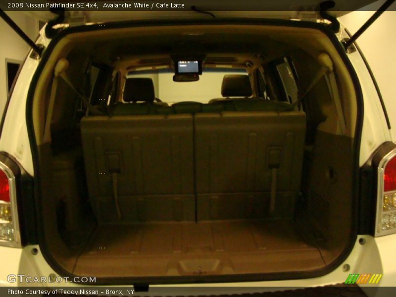 Avalanche White / Cafe Latte 2008 Nissan Pathfinder SE 4x4