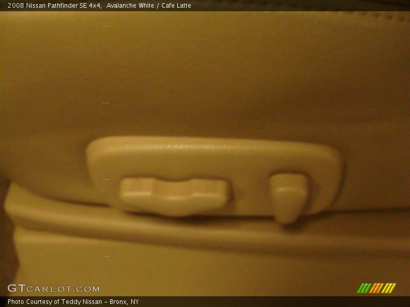 Avalanche White / Cafe Latte 2008 Nissan Pathfinder SE 4x4