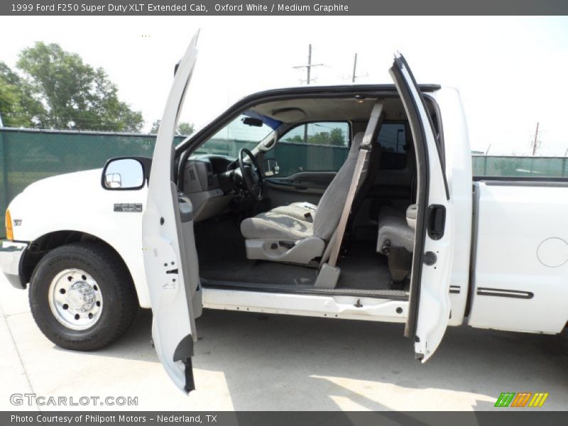 Oxford White / Medium Graphite 1999 Ford F250 Super Duty XLT Extended Cab