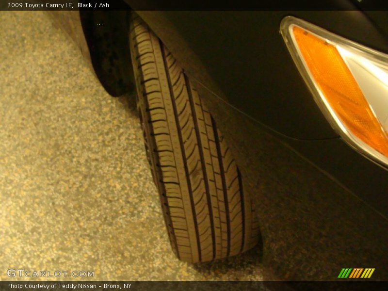 Black / Ash 2009 Toyota Camry LE