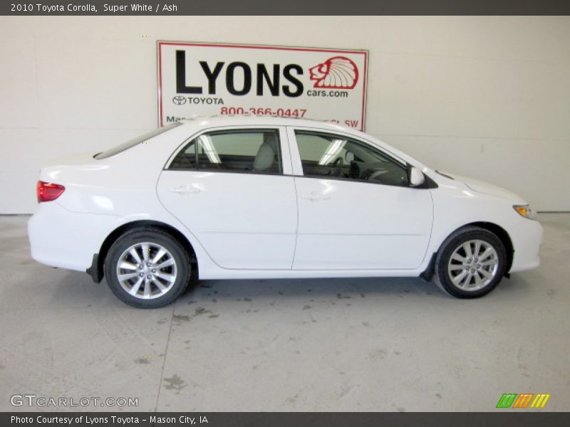 Super White / Ash 2010 Toyota Corolla