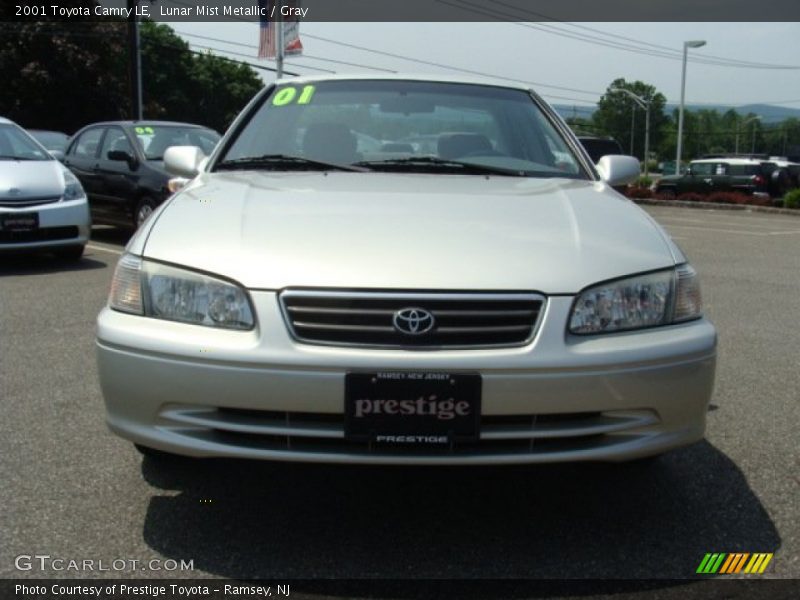 Lunar Mist Metallic / Gray 2001 Toyota Camry LE