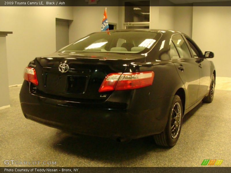 Black / Ash 2009 Toyota Camry LE