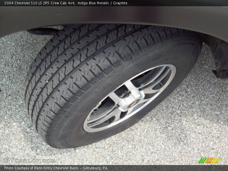 Indigo Blue Metallic / Graphite 2004 Chevrolet S10 LS ZR5 Crew Cab 4x4