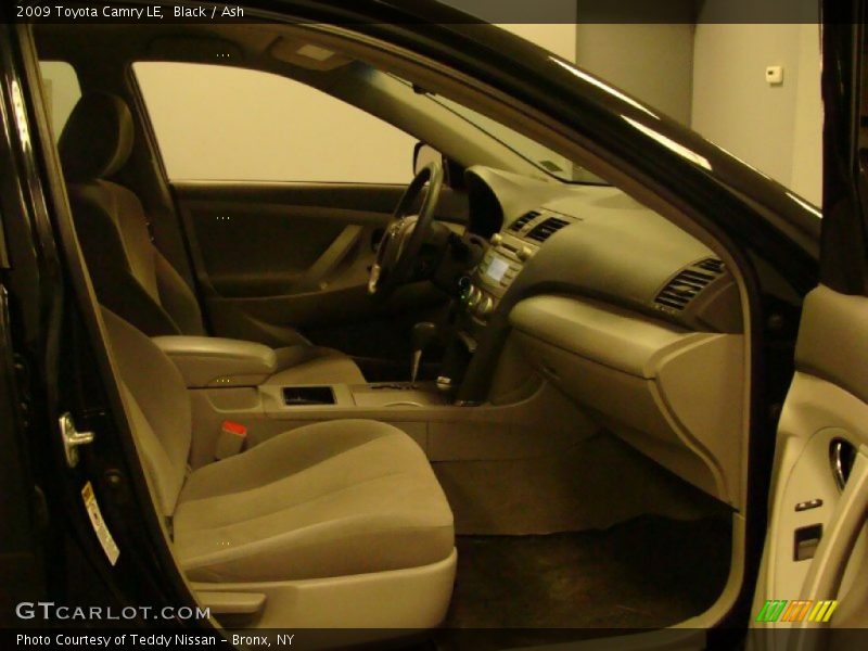 Black / Ash 2009 Toyota Camry LE