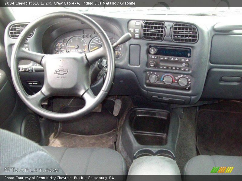 Dashboard of 2004 S10 LS ZR5 Crew Cab 4x4