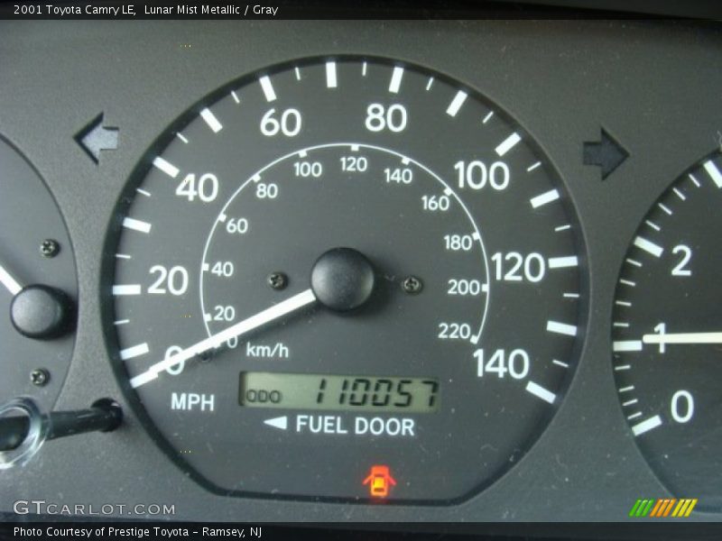 Lunar Mist Metallic / Gray 2001 Toyota Camry LE