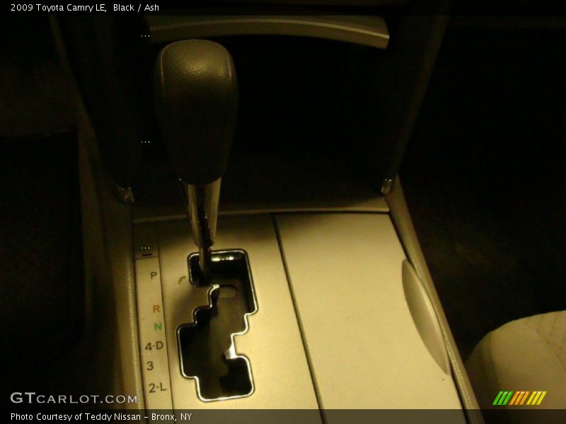 Black / Ash 2009 Toyota Camry LE