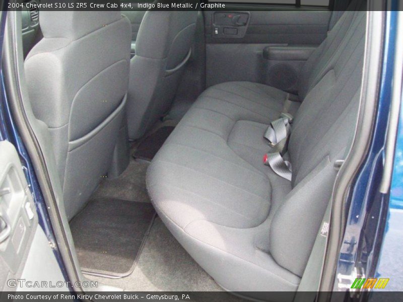  2004 S10 LS ZR5 Crew Cab 4x4 Graphite Interior