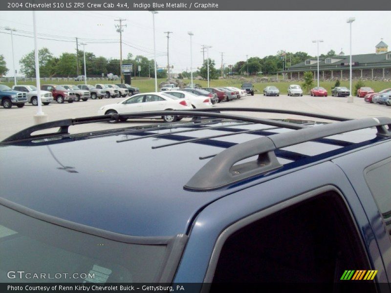 Indigo Blue Metallic / Graphite 2004 Chevrolet S10 LS ZR5 Crew Cab 4x4