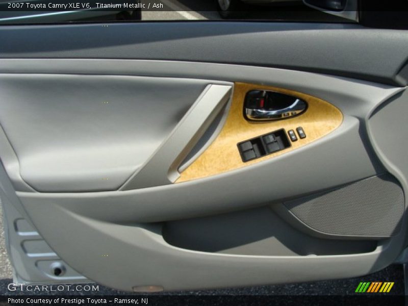 Titanium Metallic / Ash 2007 Toyota Camry XLE V6