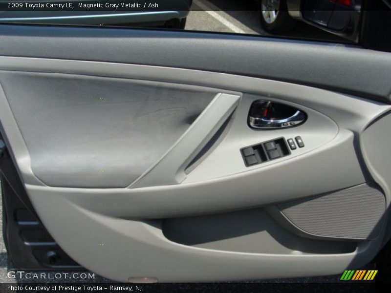 Magnetic Gray Metallic / Ash 2009 Toyota Camry LE