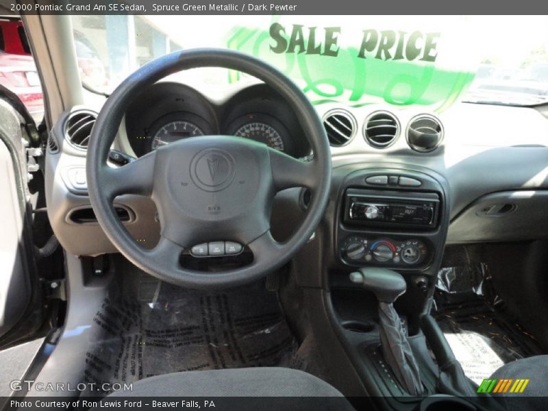 Dashboard of 2000 Grand Am SE Sedan
