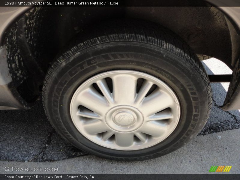Deep Hunter Green Metallic / Taupe 1998 Plymouth Voyager SE