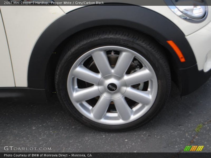 Pepper White / Grey/Carbon Black 2007 Mini Cooper S Hardtop