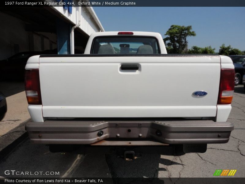 Oxford White / Medium Graphite 1997 Ford Ranger XL Regular Cab 4x4